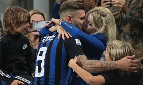 Inter, Icardi regala Rolex ai compagni di squadra e Wanda ci 